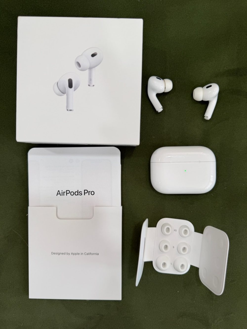 Apple AirPods Pro 2nd Gen w/ Wireless MagSafe Lighting Charging Case and Cord